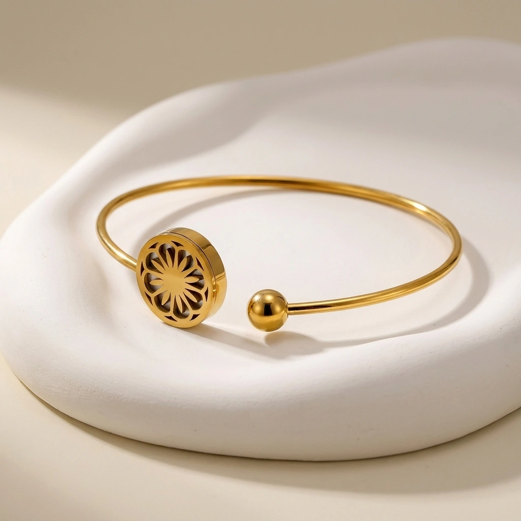 18K Gold Plated Daisy Open Bangle Bracelet - Premium Jewelry