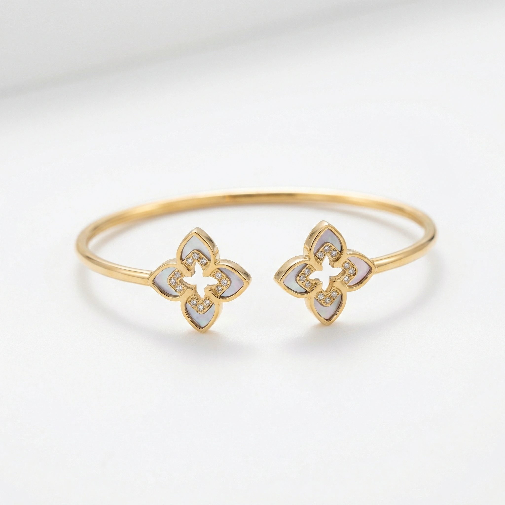 Four Leaf Shell Zircon Elastic Bangle - Premium Jewelry